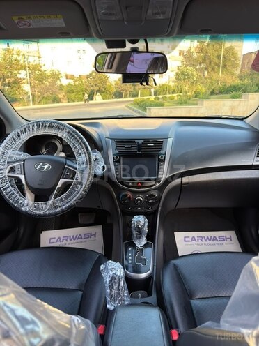 Hyundai Accent 2017, 130,000 km - 1.4 l - Bakı