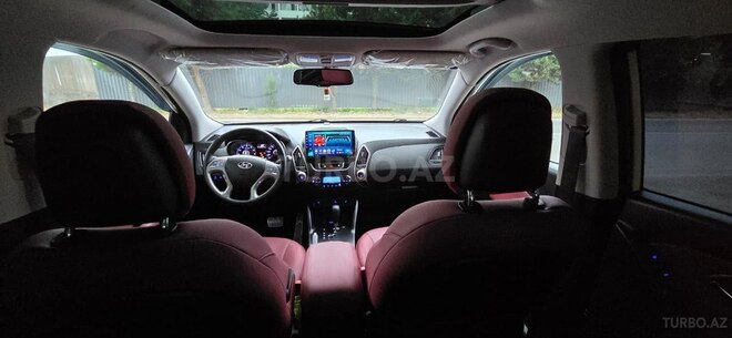 Hyundai ix35 2013, 180,000 km - 2.0 l - Astara