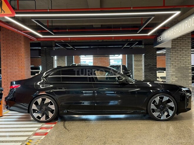 BMW i7 2023, 9,500 km - 0.0 l - Bakı