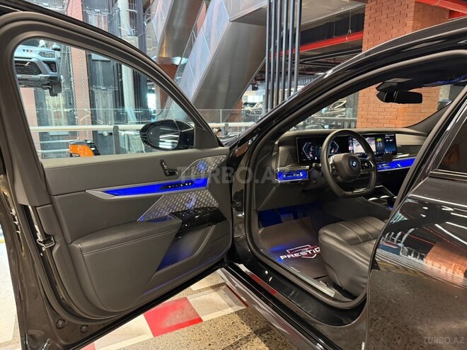 BMW i7 2023, 9,500 km - 0.0 l - Bakı