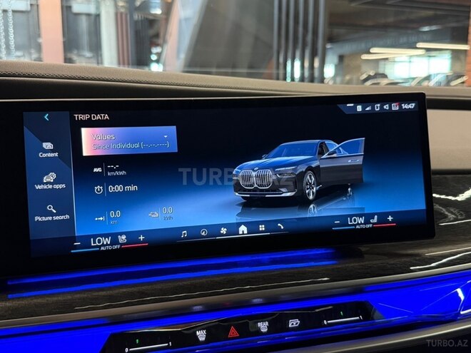 BMW i7 2023, 9,500 km - 0.0 l - Bakı