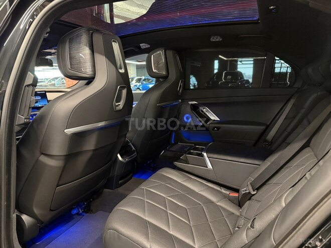 BMW i7 2023, 9,500 km - 0.0 l - Bakı