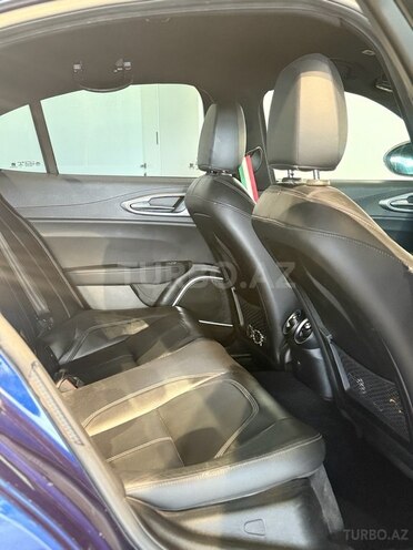 Alfa Romeo Giulia 2017, 83,000 km - 2.0 l - Bakı