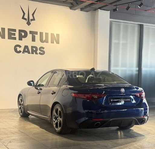 Alfa Romeo Giulia 2017, 83,000 km - 2.0 l - Bakı