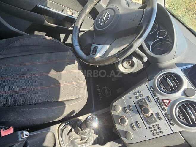 Opel Corsa 2009, 282,105 km - 1.3 л - Bakı