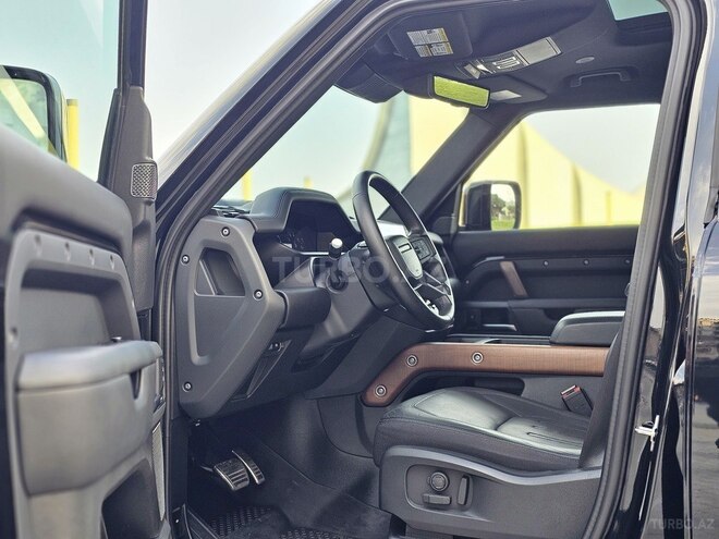 Land Rover Defender 2022, 92,000 km - 3.0 l - Bakı