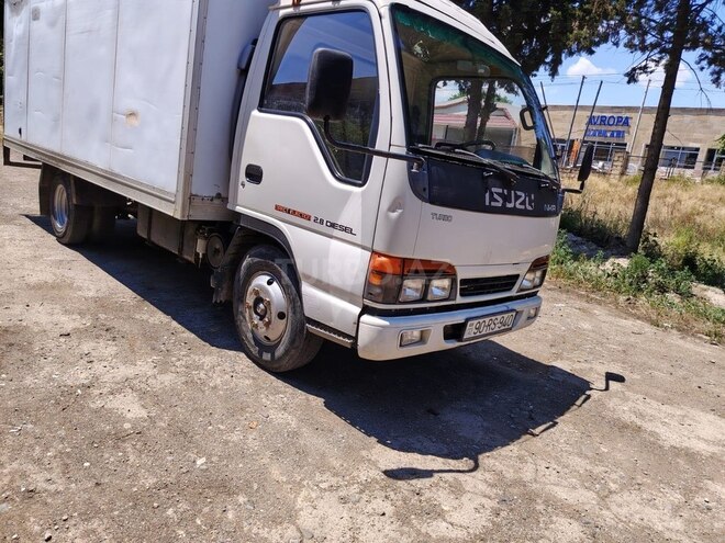 Isuzu NKR 55 L 2008, 140,000 km - 2.8 л - Tovuz