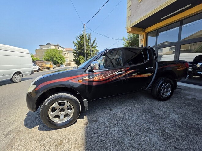 Mitsubishi L200 2008, 434,500 km - 2.5 л - Bakı
