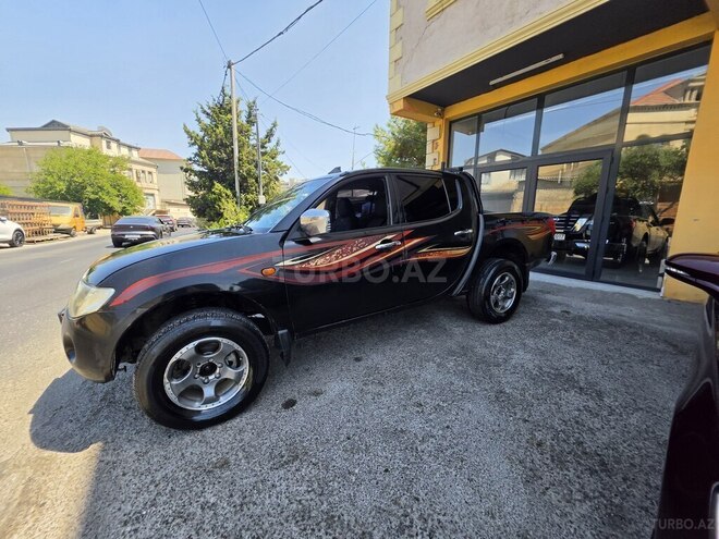 Mitsubishi L200 2008, 434,500 km - 2.5 л - Bakı