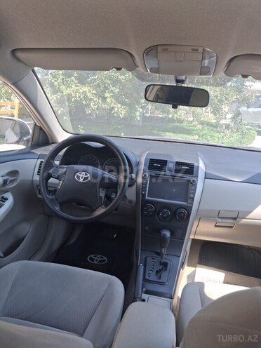 Toyota Corolla 2013, 223,000 km - 1.8 l - Bakı