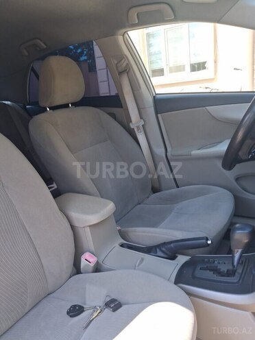 Toyota Corolla 2013, 223,000 km - 1.8 l - Bakı