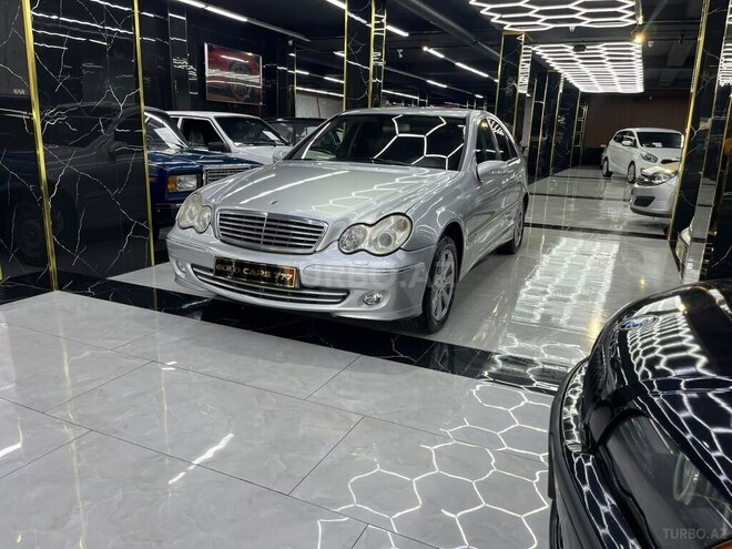 Mercedes E 220 2001, 302,145 km - 2.2 л - Sumqayıt