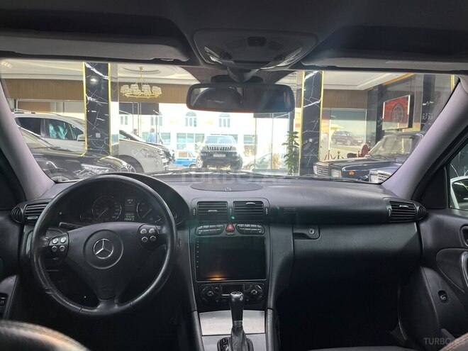 Mercedes E 220 2001, 302,145 km - 2.2 л - Sumqayıt