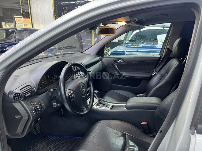Mercedes E 220 2001, 302,145 km - 2.2 л - Sumqayıt