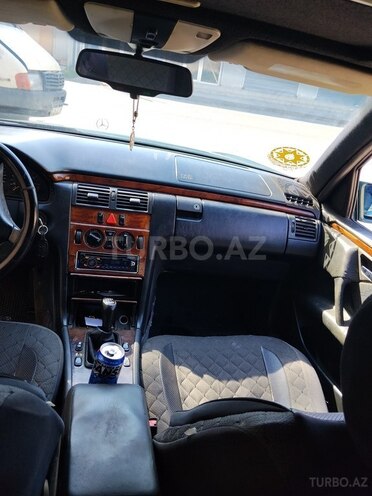 Mercedes E 200 1996, 600,000 km - 2.0 l - Goranboy