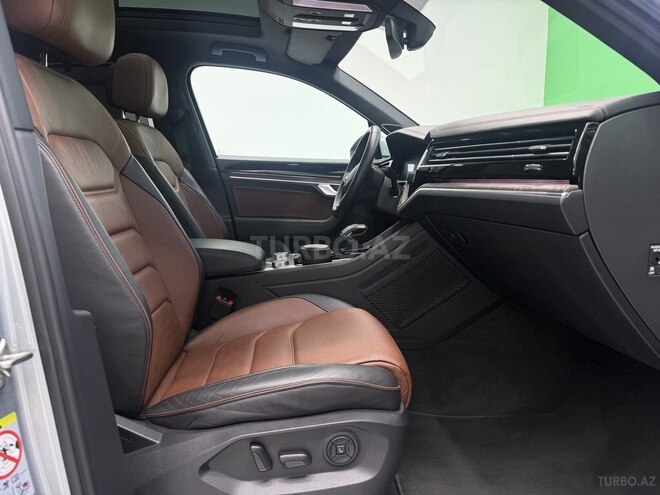 Volkswagen Touareg 2022, 34,600 km - 3.0 l - Bakı
