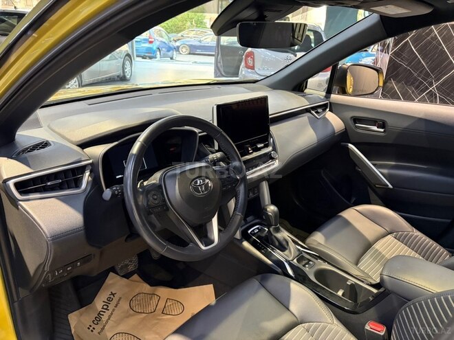 Toyota Corolla Cross 2024, 22,300 km - 2.0 l - Bakı