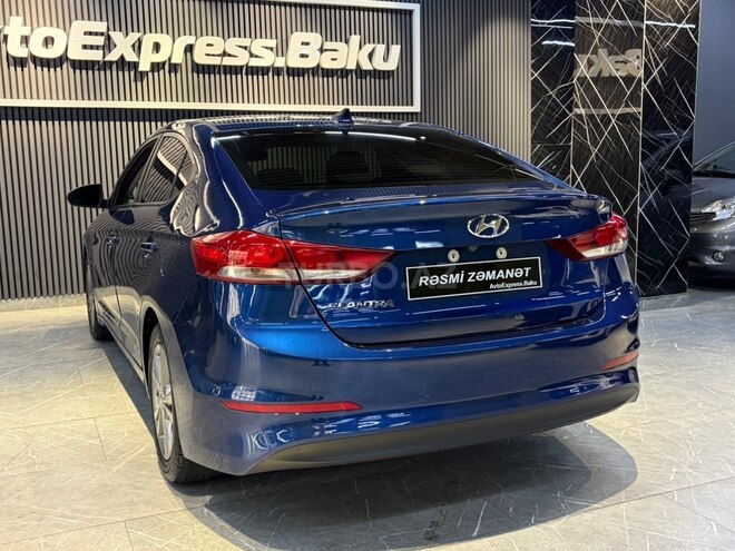 Hyundai Elantra 2018, 88,000 km - 2.0 l - Bakı