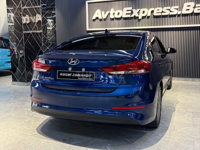 Hyundai Elantra 2018, 88,000 km - 2.0 l - Bakı
