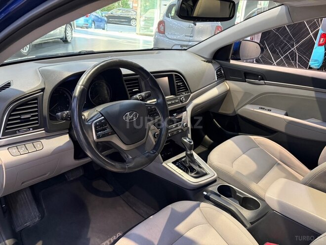 Hyundai Elantra 2018, 88,000 km - 2.0 l - Bakı