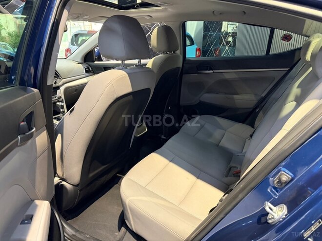 Hyundai Elantra 2018, 88,000 km - 2.0 l - Bakı