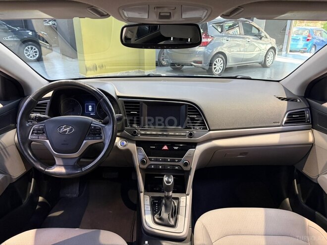 Hyundai Elantra 2018, 88,000 km - 2.0 l - Bakı