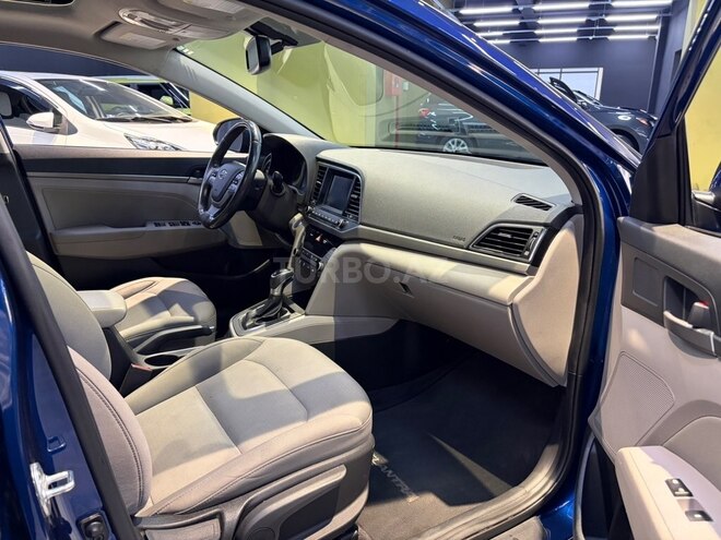 Hyundai Elantra 2018, 88,000 km - 2.0 l - Bakı