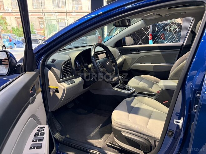 Hyundai Elantra 2018, 88,000 km - 2.0 l - Bakı