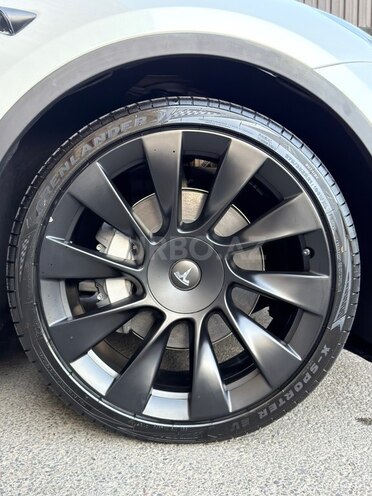 Tesla Model Y 2024, 1,500 km - 0.0 л - Bakı