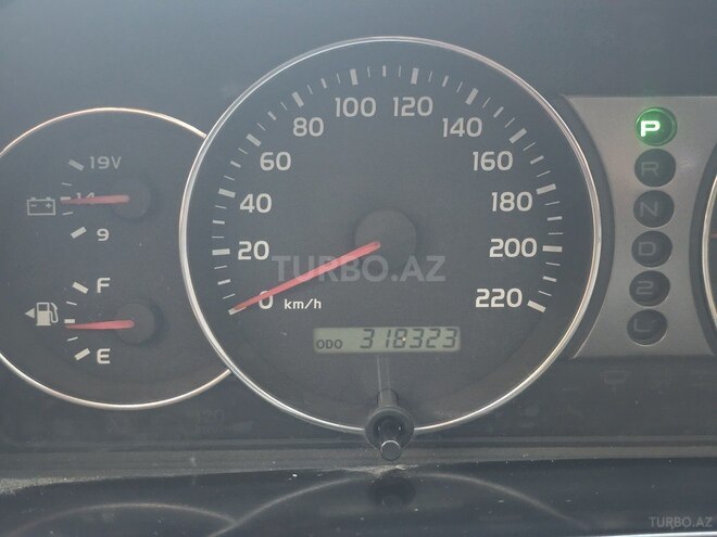 Toyota Land Cruiser 2003, 318,000 km - 4.5 l - Bakı