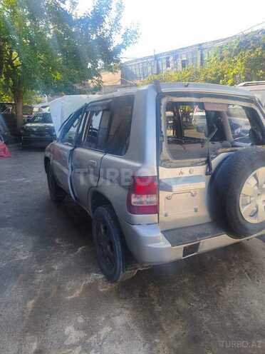 Mitsubishi Pajero io 2003, 220,123 km - 2.0 l - Bakı