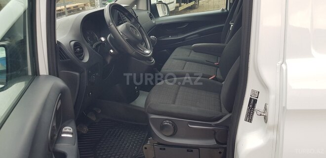 Mercedes Vito 2018, 290,000 km - 1.6 l - Bakı