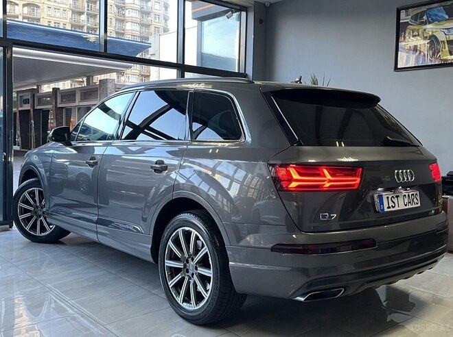 Audi Q7 2019, 125,000 km - 2.0 l - Bakı