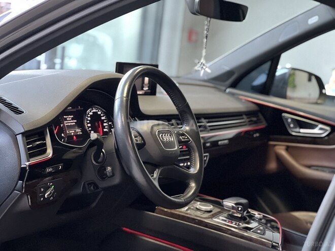 Audi Q7 2019, 125,000 km - 2.0 l - Bakı