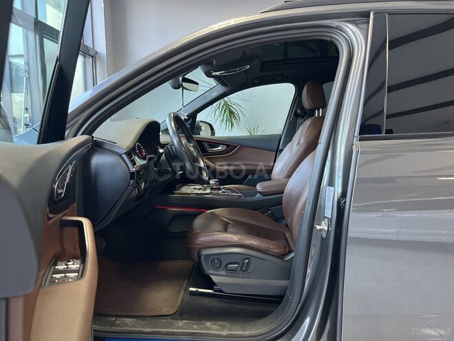 Audi Q7 2019, 125,000 km - 2.0 l - Bakı
