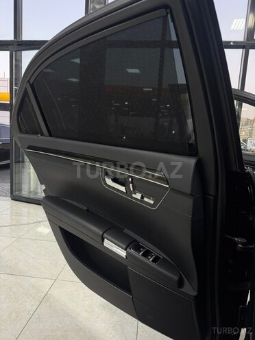 Mercedes S 63 AMG 2009, 87,137 km - 6.2 l - Sumqayıt