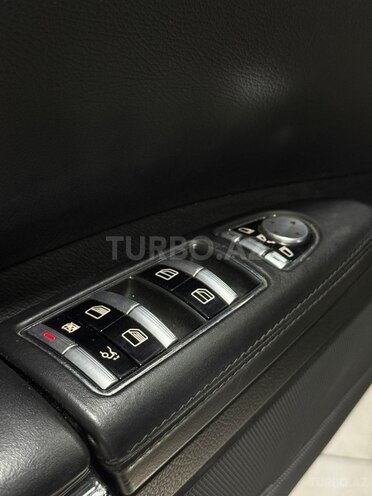 Mercedes S 63 AMG 2009, 87,137 km - 6.2 l - Sumqayıt