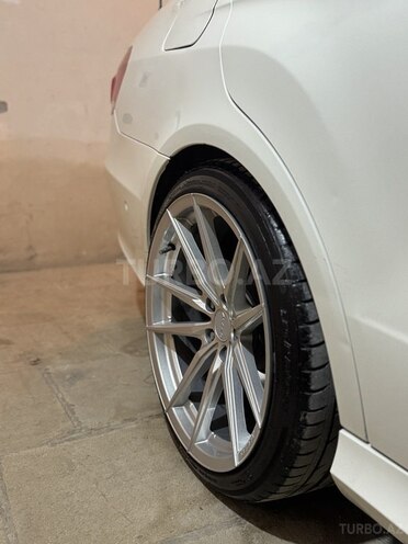 Mercedes E 250 2011, 275,000 km - 1.8 l - Bakı