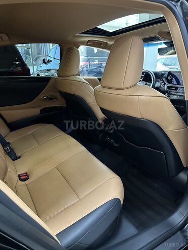 Lexus ES 300h 2023, 49,000 km - 2.5 l - Bakı