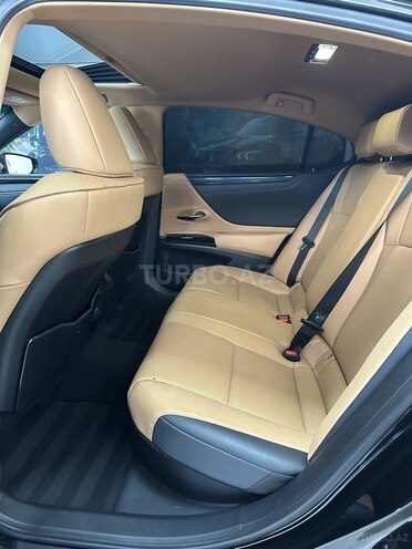 Lexus ES 300h 2023, 49,000 km - 2.5 l - Bakı