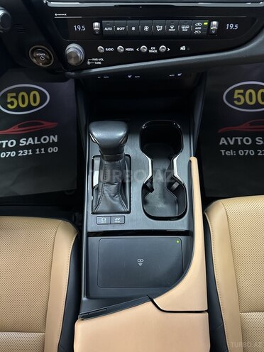 Lexus ES 300h 2023, 49,000 km - 2.5 l - Bakı