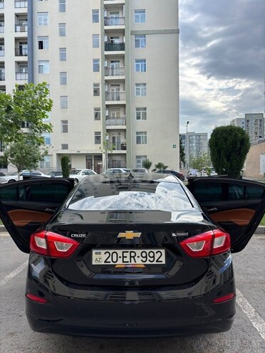 Chevrolet Cruze 2017, 186,000 km - 1.4 l - Gəncə