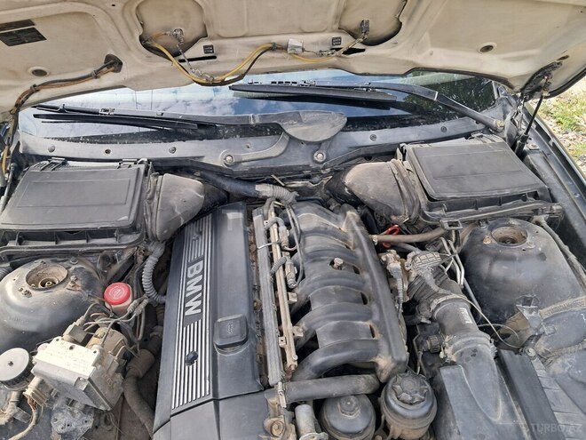 BMW 528 1998, 342,771 km - 2.8 l - Bakı