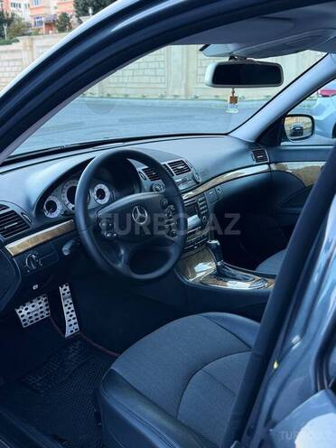 Mercedes E 200 2008, 260,000 km - 1.8 l - Bakı