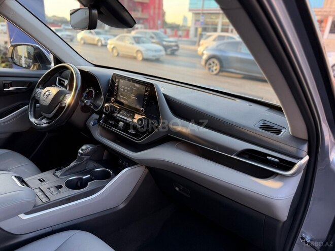 Toyota Highlander 2022, 100,010 km - 2.5 l - Bakı