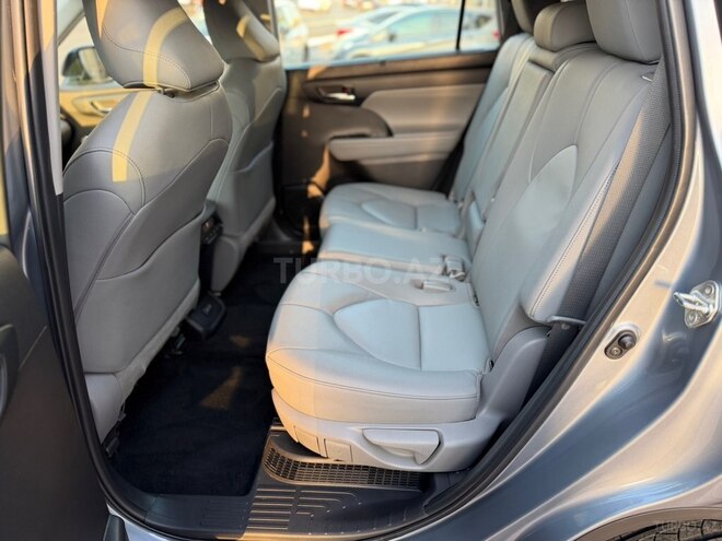 Toyota Highlander 2022, 100,010 km - 2.5 l - Bakı