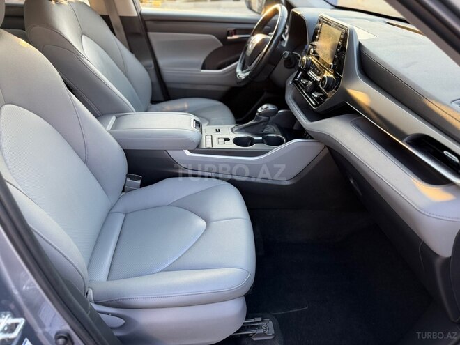 Toyota Highlander 2022, 100,010 km - 2.5 l - Bakı