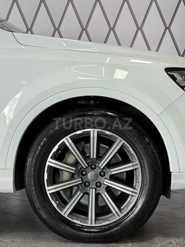 Audi Q7 2017, 177,000 km - 3.0 л - Bakı