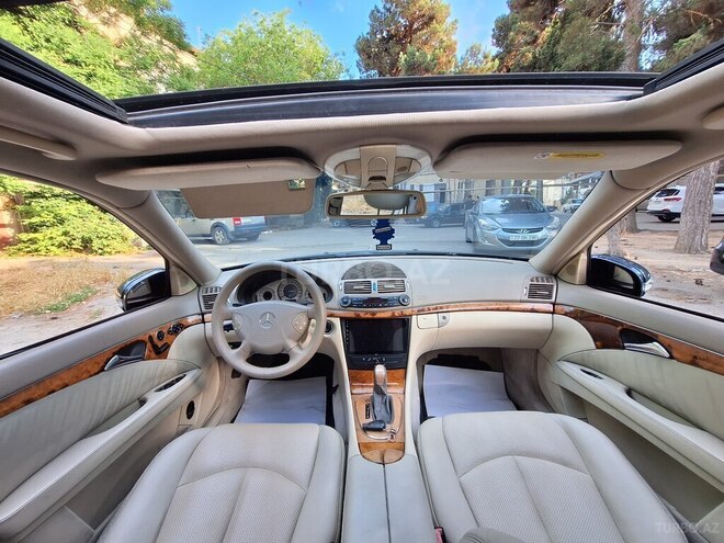 Mercedes E 240 2002, 328,000 km - 2.6 л - Bakı