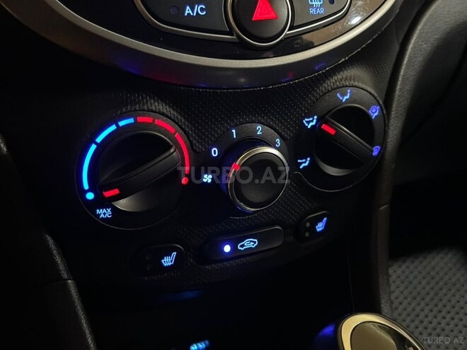 Hyundai Accent 2019, 100,000 km - 1.4 l - Bakı